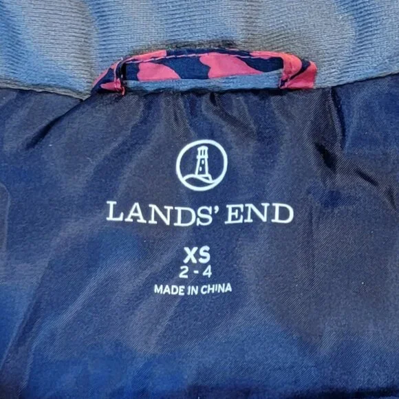 Lands' End Women's Coral and Navy Floral Down Full Zip Puffer Vest - XS - Picture 8 of 9